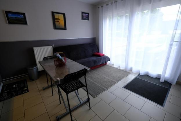 Contres Logement Entre Chambord Et Le Zoo De Beauvalアパートメント エクステリア 写真